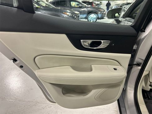 Certified 2023 Volvo S60 T8 Ultimate image 20