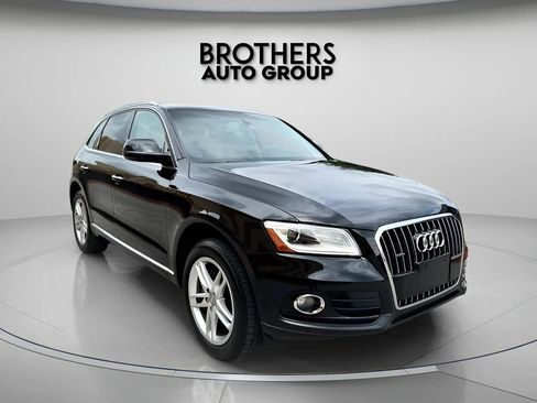 Used 2016 Audi Q5 2.0T Premium Plus w/ Technology Package AWD/4WD image 3