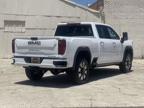 New 2026 GMC Sierra 2500 Denali w/ Denali Reserve Package AWD/4WD image 38