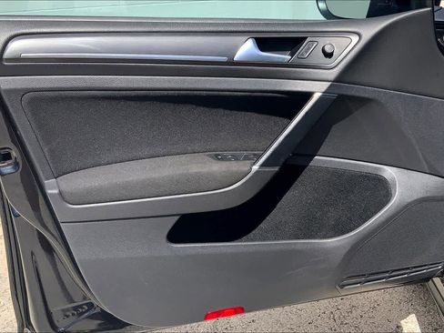 Used 2018 Volkswagen GTI S FWD image 28