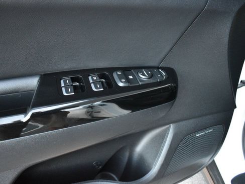 Used 2020 Kia Sportage SX FWD image 18