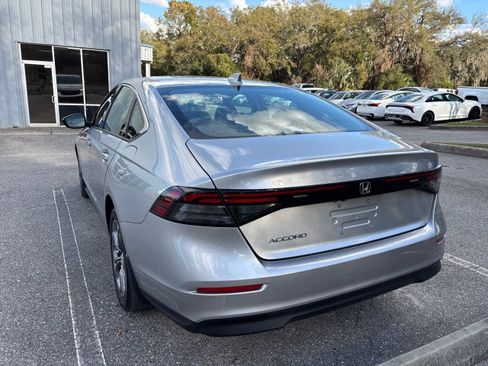 Used 2024 Honda Accord EX image 7