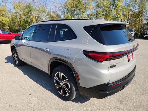 New 2026 Buick Enclave Sport Touring w/ Power Package image 7