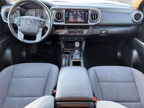 Used 2016 Toyota Tacoma TRD Sport w/ Towing Package image 20