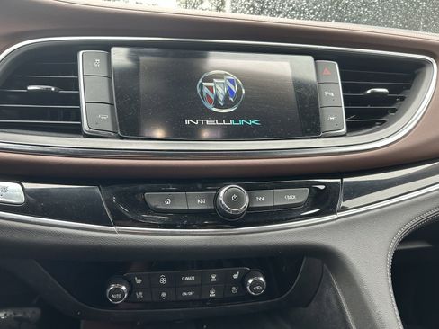 Used 2018 Buick Enclave Avenir w/ Avenir Technology Package image 21