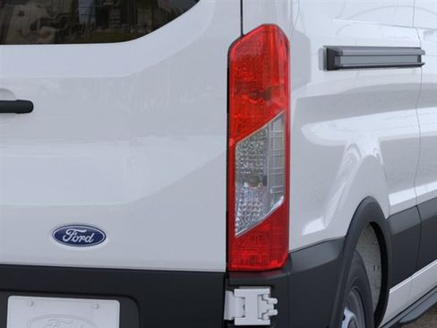 New 2026 Ford Transit 250 148 Medium Roof RWD image 21