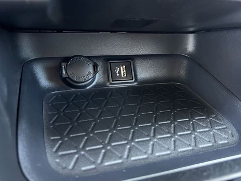 Used 2025 Toyota RAV4 XLE Premium FWD image 19