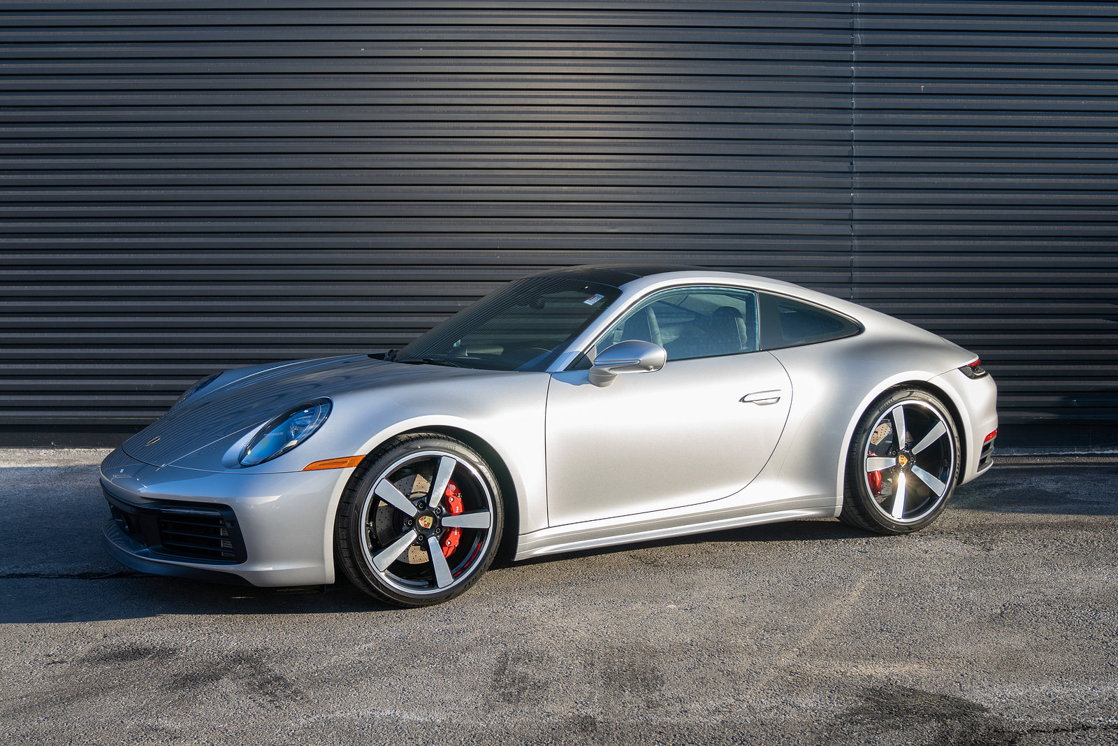 Used 2024 Porsche 911 Carrera S RWD image 2