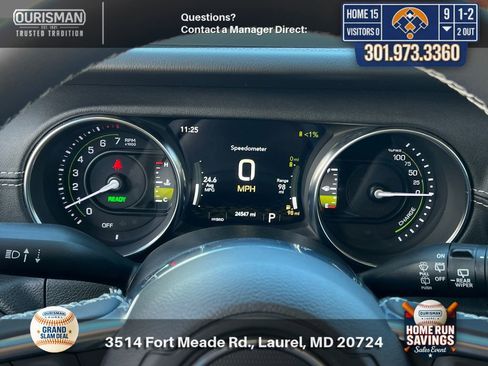 Used 2023 Jeep Wrangler Unlimited Sahara AWD/4WD image 10