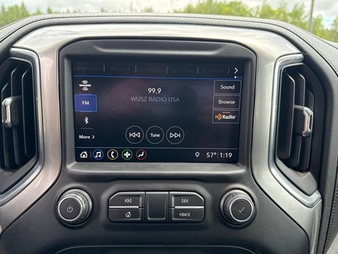 Used 2019 Chevrolet Silverado 1500 LT Trail Boss AWD/4WD image 21