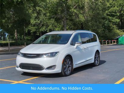 Used 2018 Chrysler Pacifica Limited