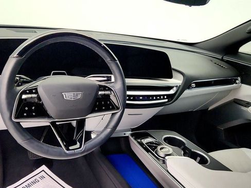 Used 2024 Cadillac Lyriq Sport RWD image 12