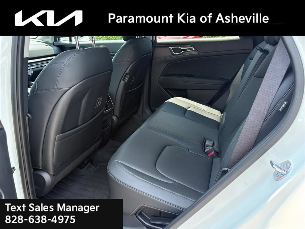 Certified 2026 Kia Sportage EX AWD/4WD image 22