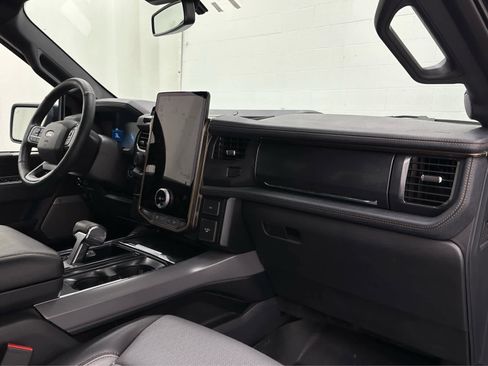 Used 2024 Ford F150 Lightning Pro image 17