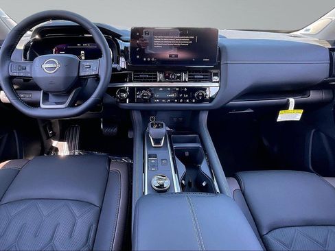 New 2026 Nissan Pathfinder Platinum AWD/4WD image 6
