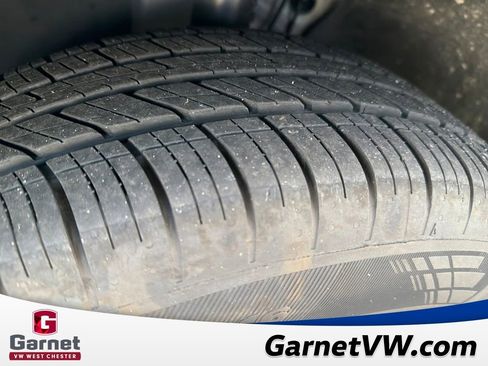 Certified 2025 Volkswagen Jetta S image 18