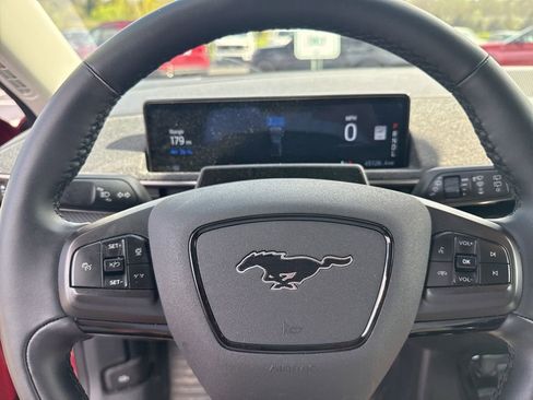 Used 2022 Ford Mustang Mach-E Premium image 6