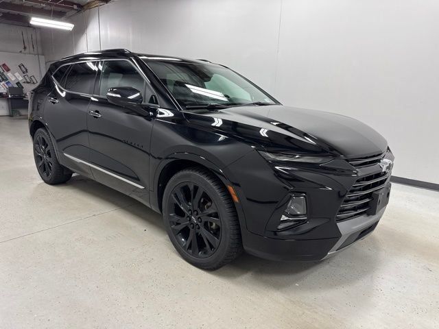 Used 2019 Chevrolet Blazer Premier w/ Sun and Wheels Package AWD/4WD image 3