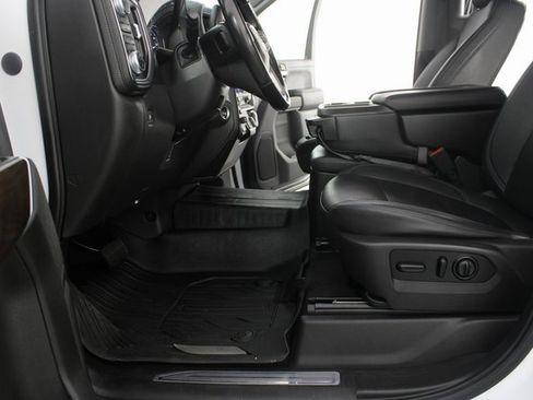 Used 2021 GMC Sierra 1500 SLT image 16