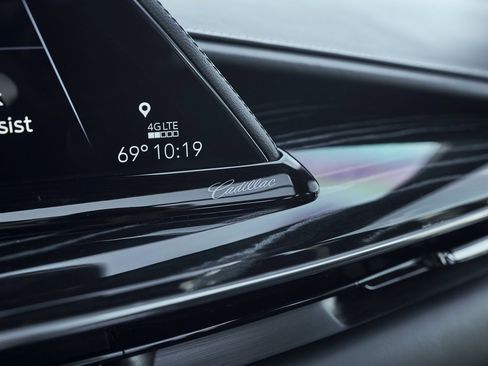 Used 2023 Cadillac Escalade V w/ LPO, ONYX Package image 87