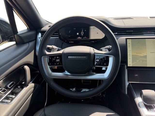New 2026 Land Rover Range Rover Long Wheelbase SE AWD/4WD image 13