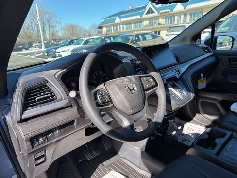 New 2026 Honda Odyssey Sport-L image 17