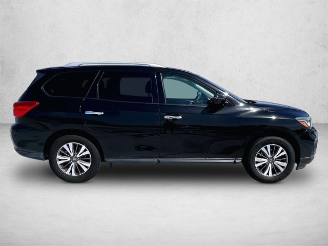 Used 2017 Nissan Pathfinder SV FWD image 5
