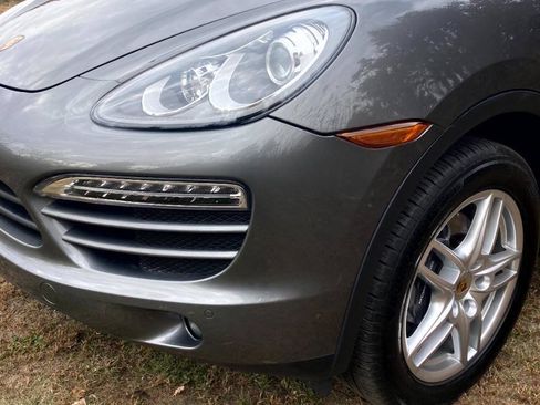 Used 2014 Porsche Cayenne AWD/4WD image 10