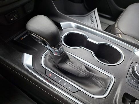 Used 2024 Chevrolet Traverse Premier w/ Redline Edition FWD image 17