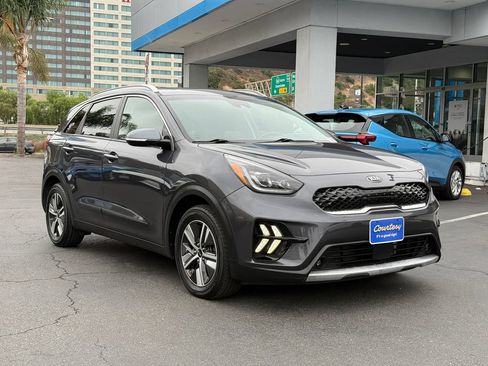 Used 2020 Kia Niro EX Premium FWD image 4