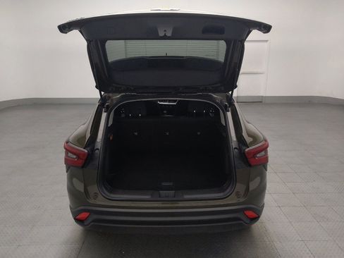 Used 2024 Chevrolet Trax LS FWD image 29