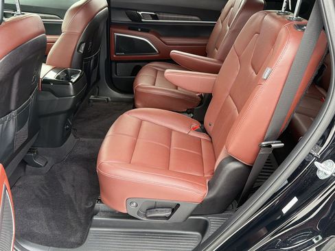 Used 2024 Kia Telluride SX FWD image 19
