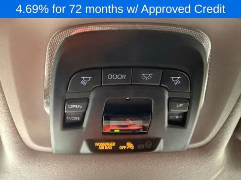 Used 2024 Toyota Corolla Cross LE image 24