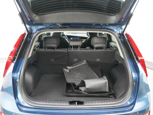 Used 2024 Kia Niro EX w/ EX Cold Weather Package FWD image 16