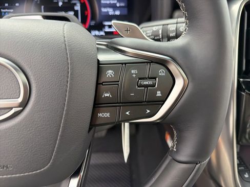 New 2026 Lexus LX 600 4WD w/ Luxury Package image 13
