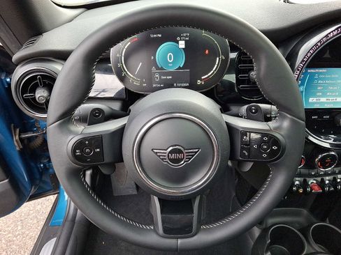 Certified 2023 MINI Cooper S image 19