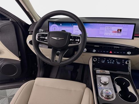 New 2026 Genesis GV70 2.5T AWD/4WD image 23