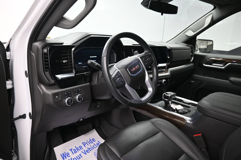Used 2024 GMC Sierra 1500 Elevation w/ Elevation Premium Package AWD/4WD image 19