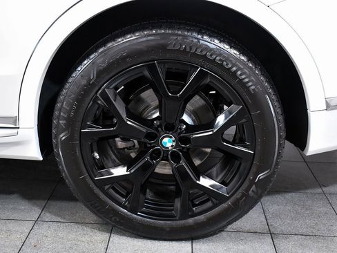 Used 2026 BMW X7 xDrive40i image 8