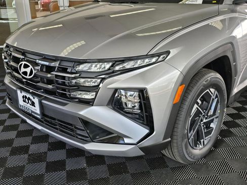 New 2026 Hyundai Tucson Blue SE w/ Tow & Go Package AWD/4WD image 9