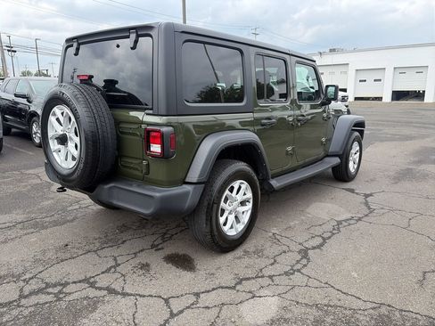 Used 2023 Jeep Wrangler Unlimited Sport AWD/4WD image 5