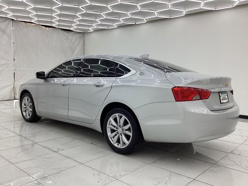 Used 2018 Chevrolet Impala LT w/ LT Convenience Package FWD image 12