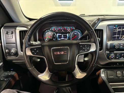 Used 2017 GMC Sierra 1500 SLE image 16