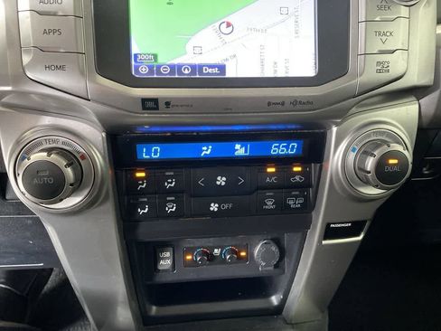 Used 2019 Toyota 4Runner Limited AWD/4WD image 30