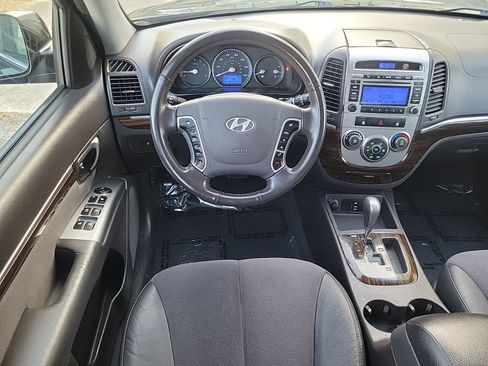 Used 2011 Hyundai Santa Fe SE FWD image 14