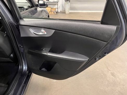 Used 2023 Kia Forte LXS image 15