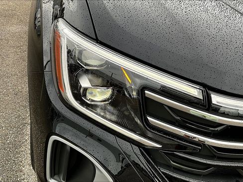 New 2026 Volkswagen Atlas Peak Edition image 12