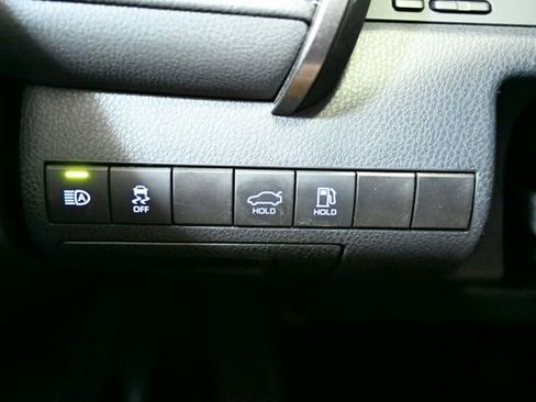 Used 2024 Toyota Camry SE image 36