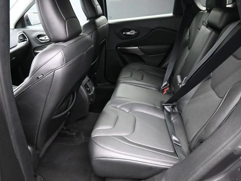Used 2021 Jeep Cherokee Limited AWD/4WD image 12