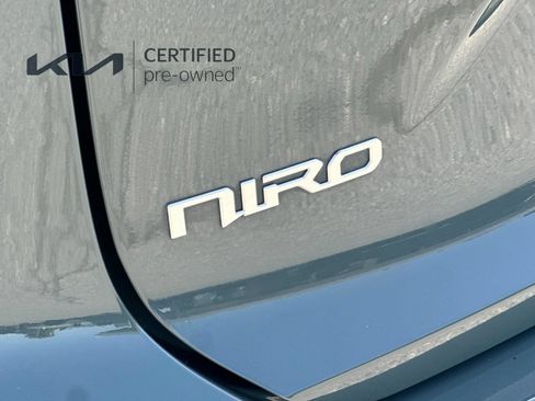 Certified 2023 Kia Niro Wind FWD image 28